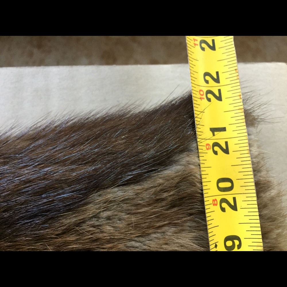 Women's Brown Fur Vest - Picture 12 of 15